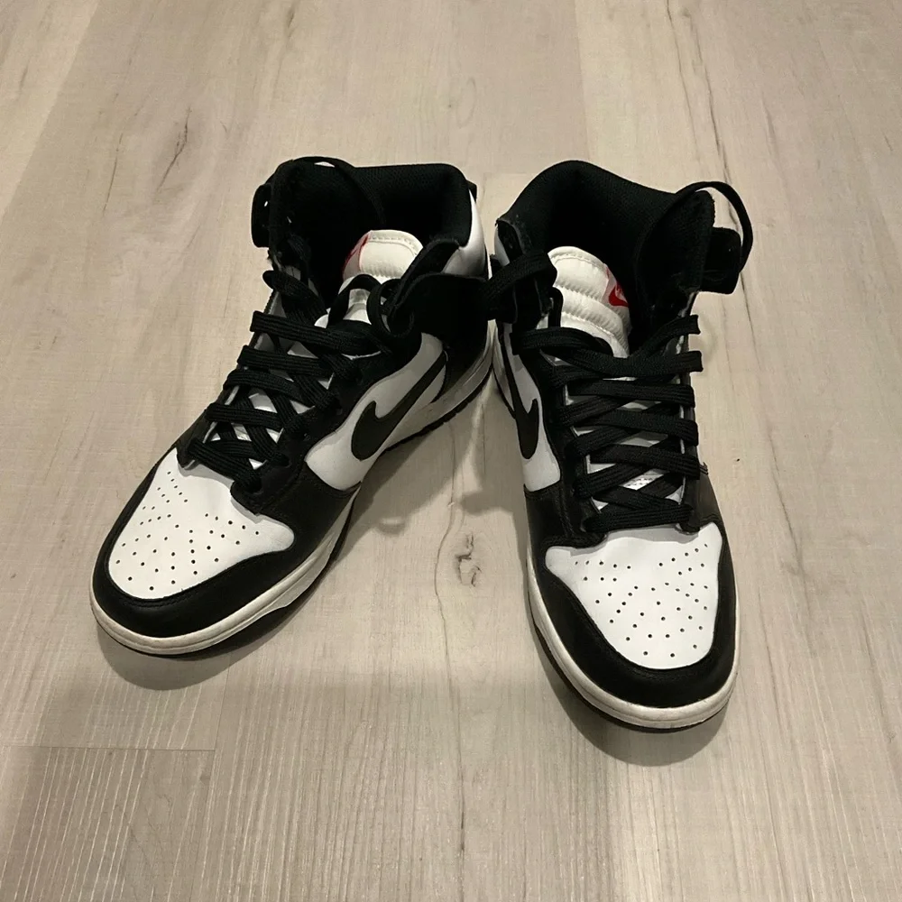 Women’s Nike Dunk High Retro 
