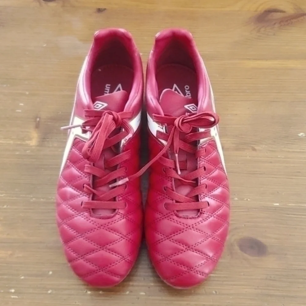 UMBRO Kid's Soccer Cleats Shoes Edison Flores Edition Peruvian Soccer Player