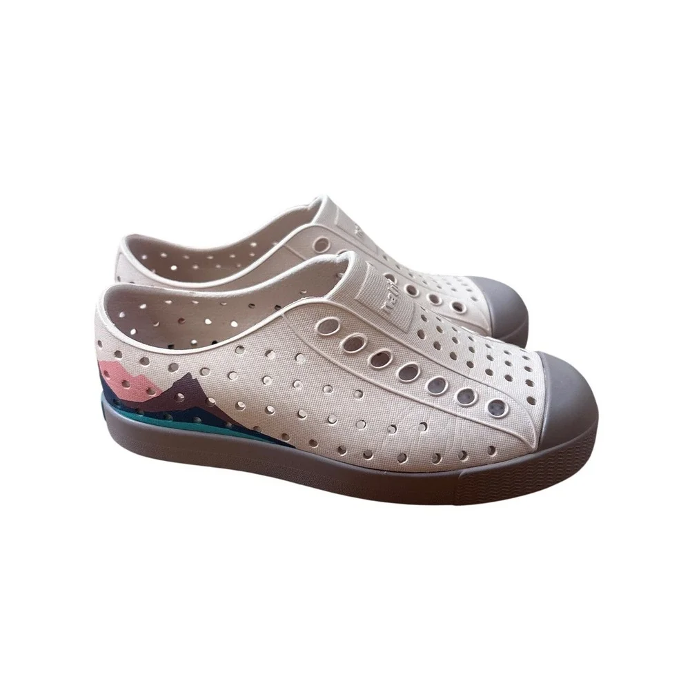 Native Jefferson Shoes Kids White Mountain Graphic Slip On Sneakers SIZE C10