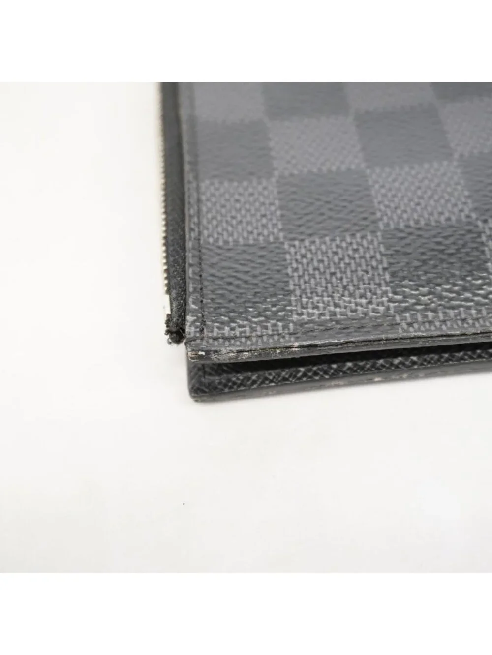 Louis Vuitton this authentic