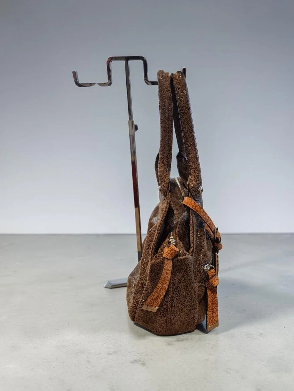 b. makowsky stylish brown