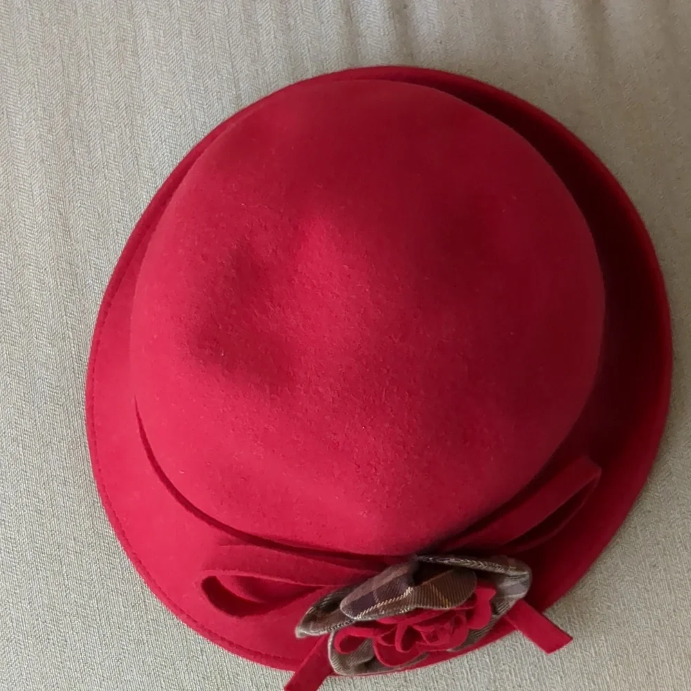 Barbour red wool