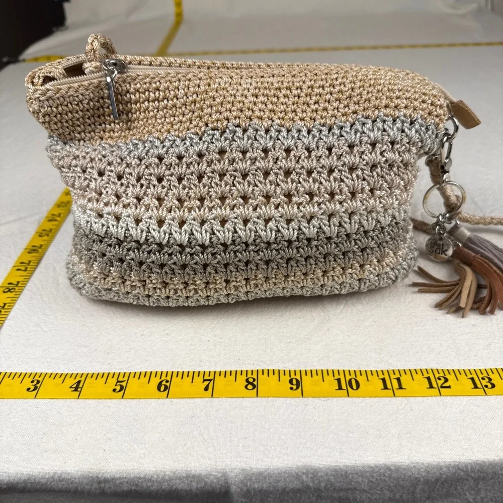 The Sak Crochet Crossbody Bag Womens Medium Beige Indie Ombre Boho Tassel Purse