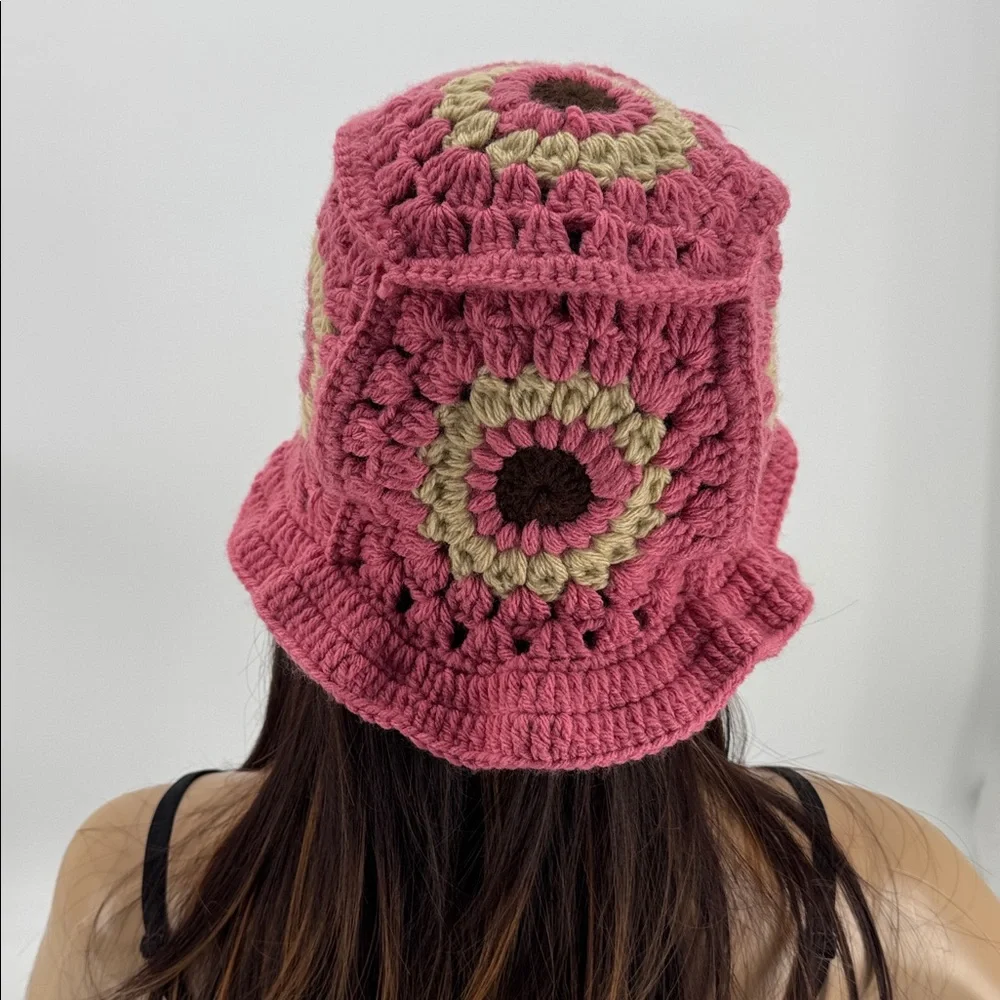 Vintage 70s Boho Hippie Mod Groovy Handmade Crochet Granny Square Bucket Hat