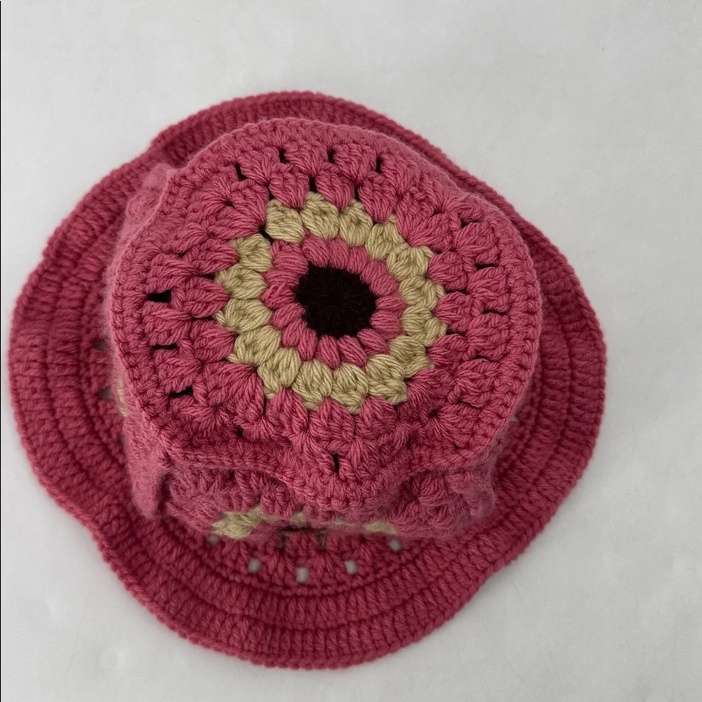 Vintage 70s Boho Hippie Mod Groovy Handmade Crochet Granny Square Bucket Hat