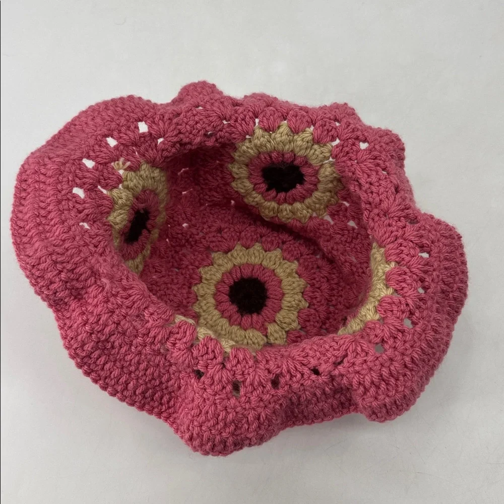 Vintage 70s Boho Hippie Mod Groovy Handmade Crochet Granny Square Bucket Hat