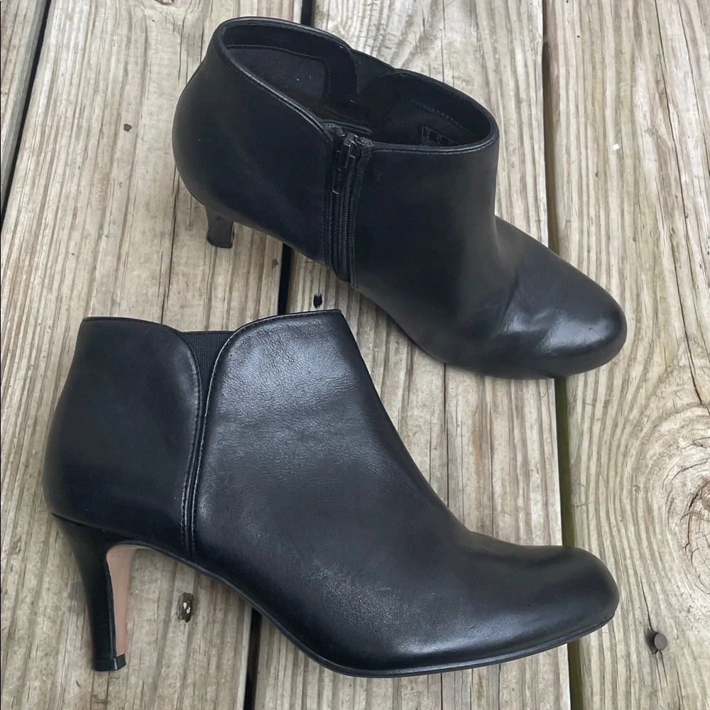 Clarks collection arista