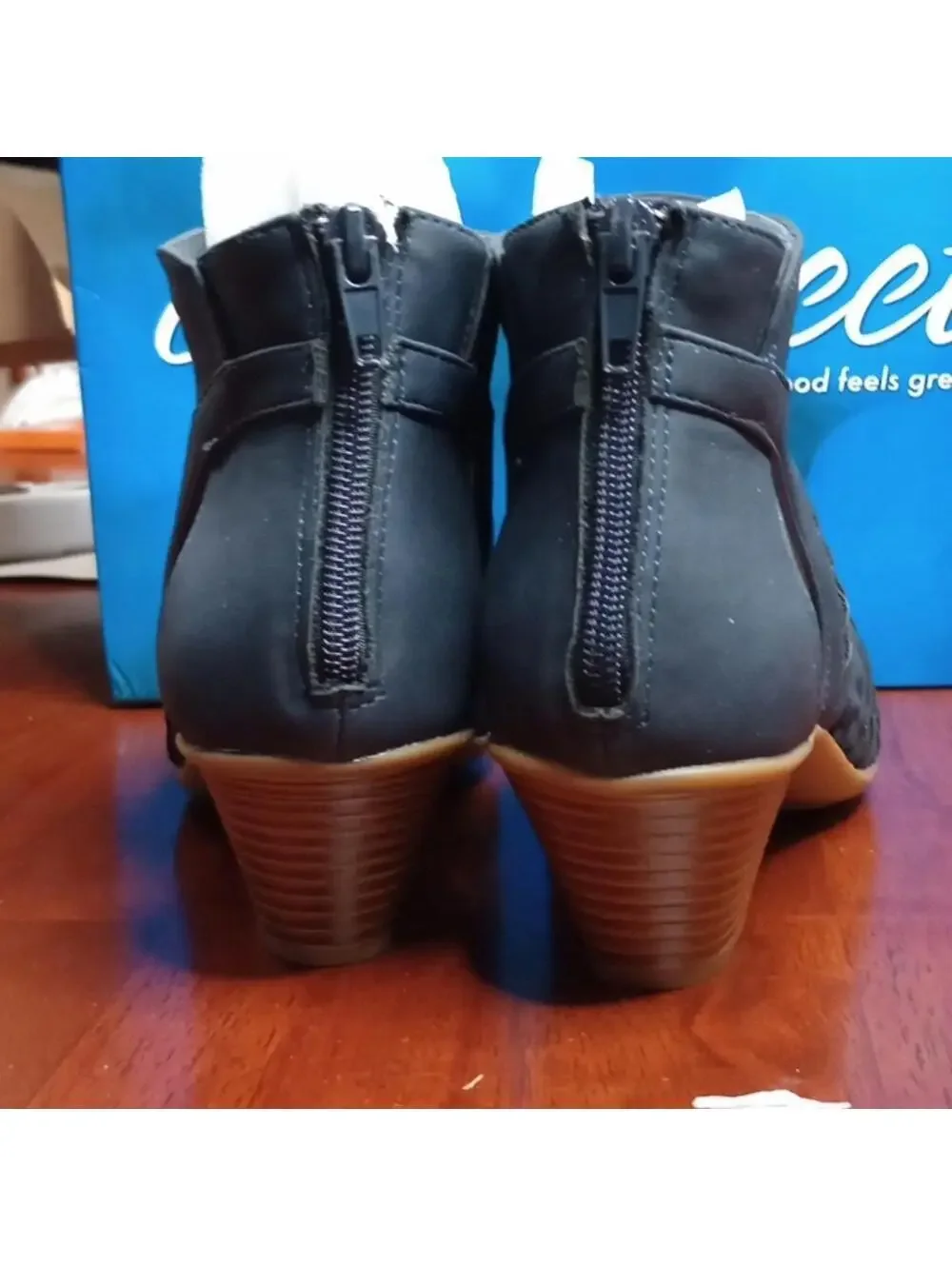 EASY STREET WOMEN’S SUNRISE SA HEEL SANDAL NAVY SIZE 8W