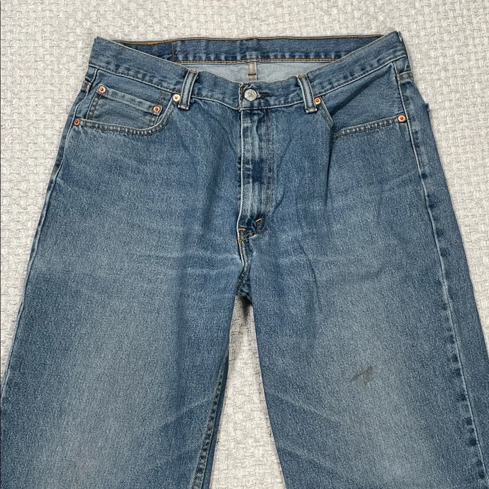 Levis levi 550
