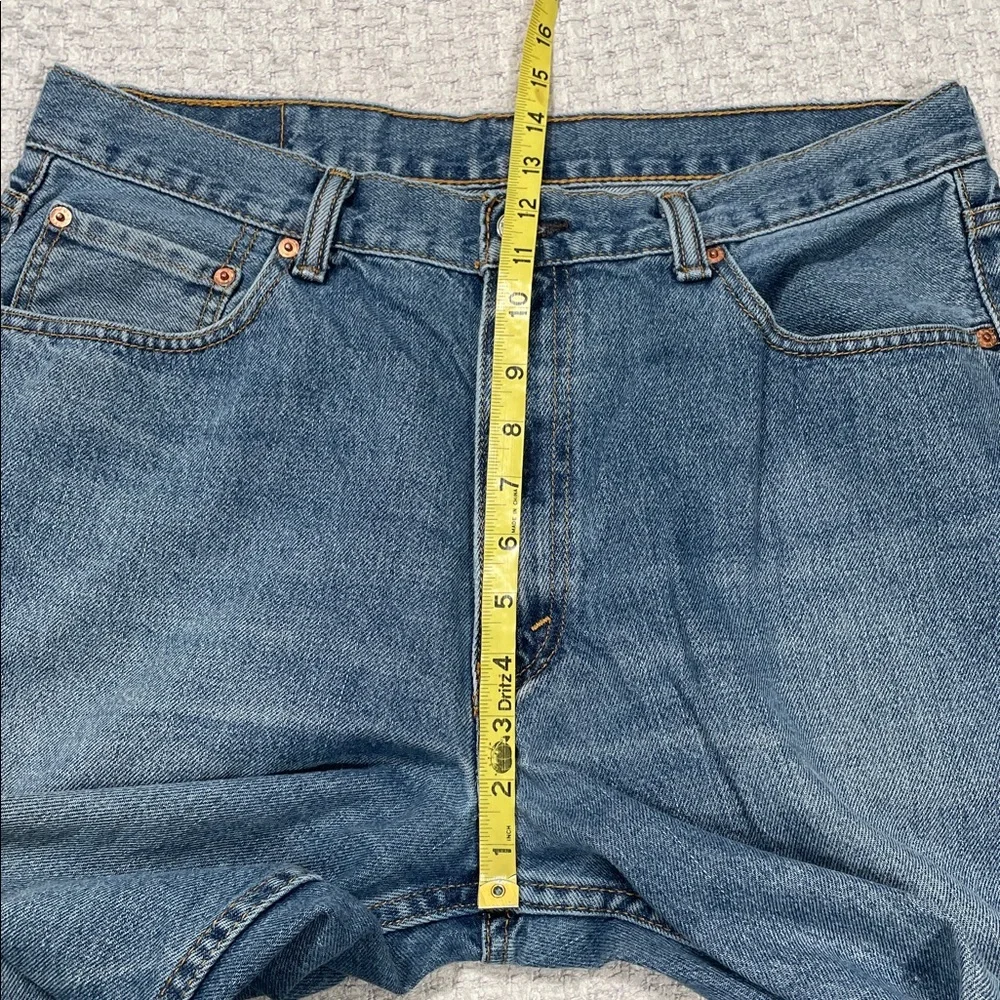 Levis levi 550