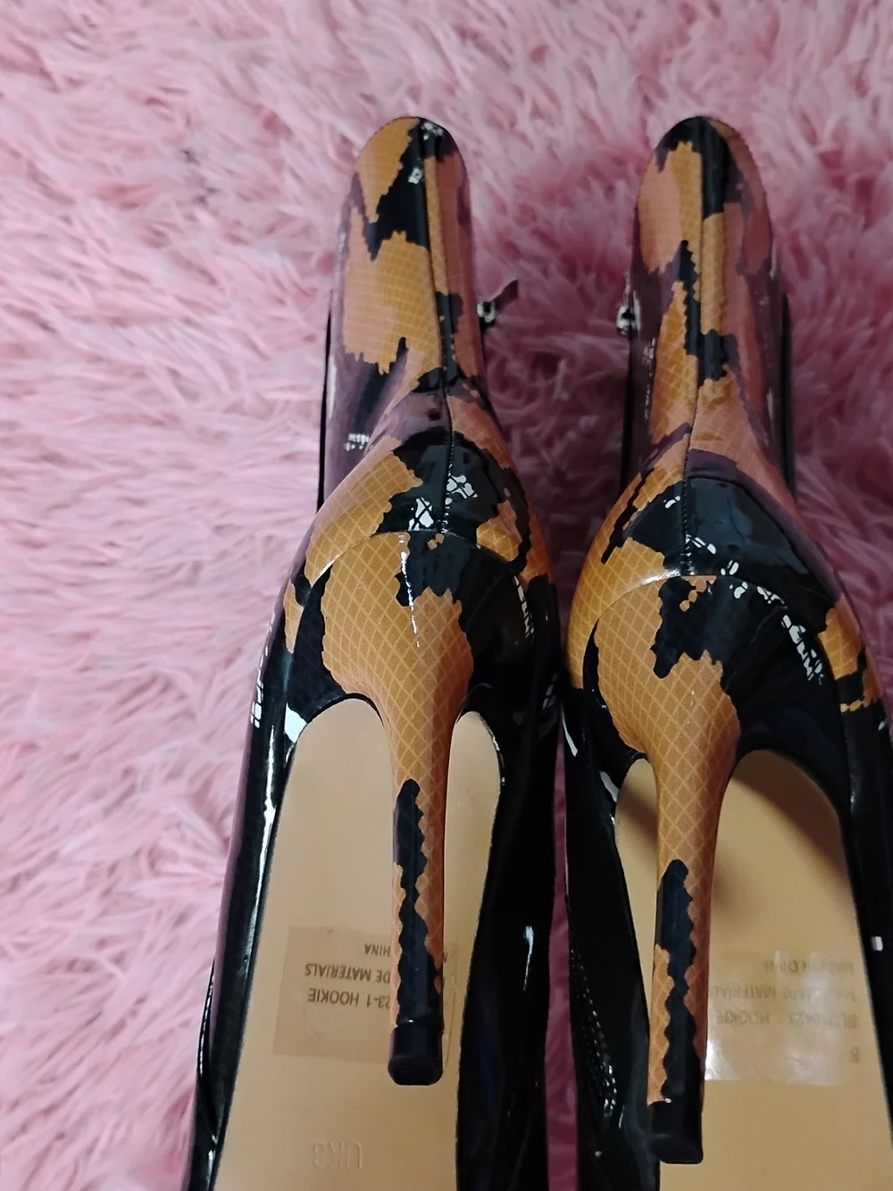 N/A stylish women