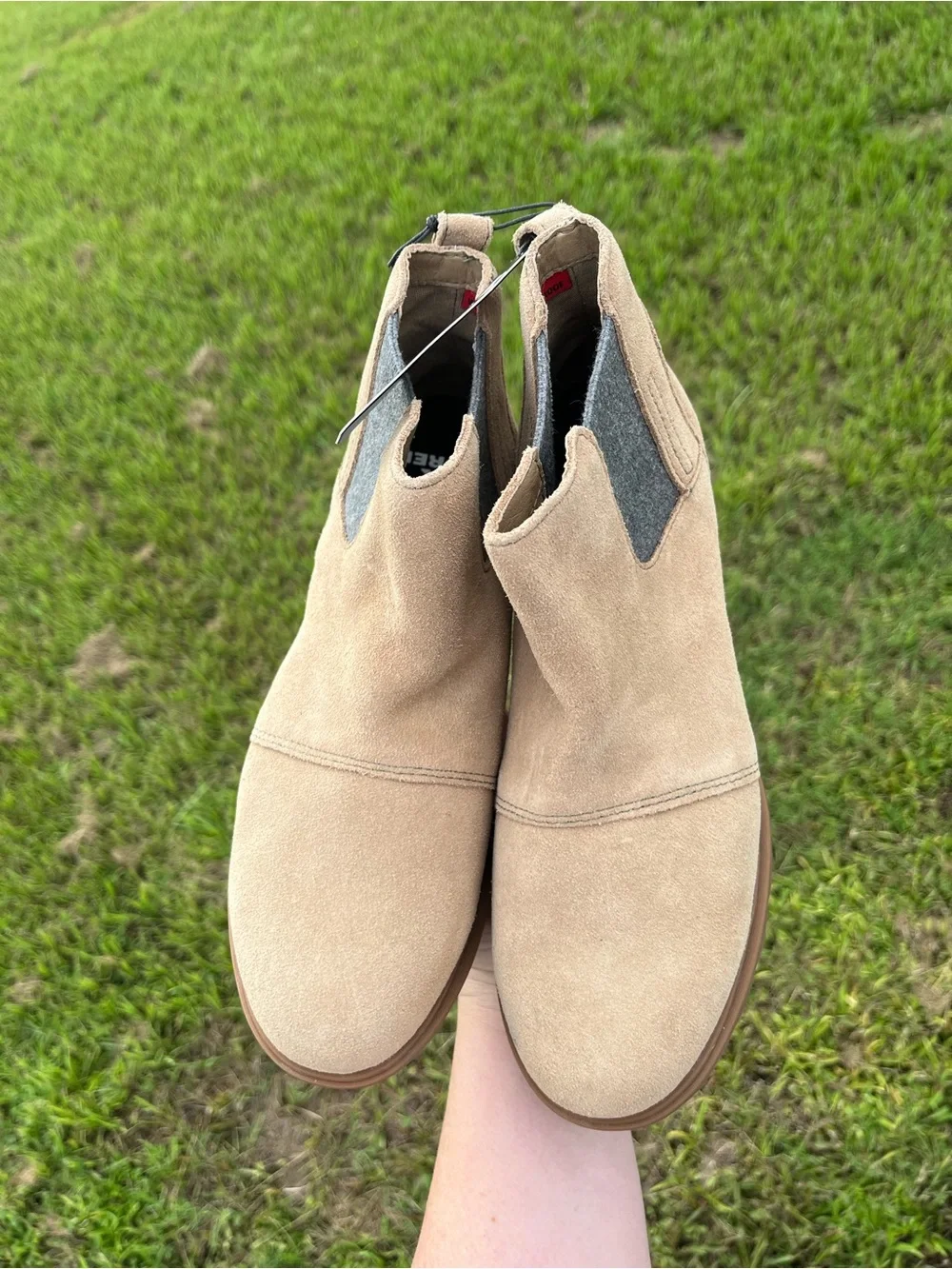 NWT Sorel Emelie III Waterproof Chelsea Boots Tan Suede Size 7