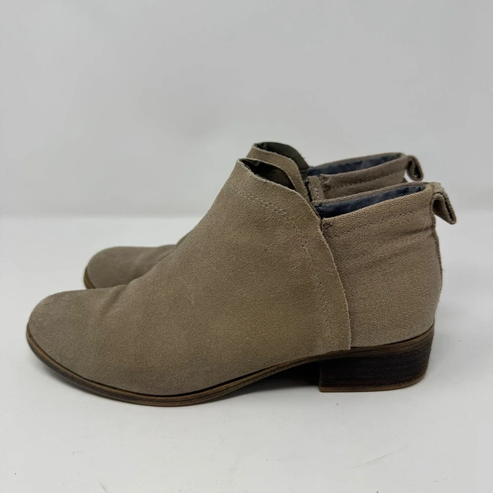 TOMS Women's Beige Suede Ankle Boots‎ Side Zip Low Heel Size 7