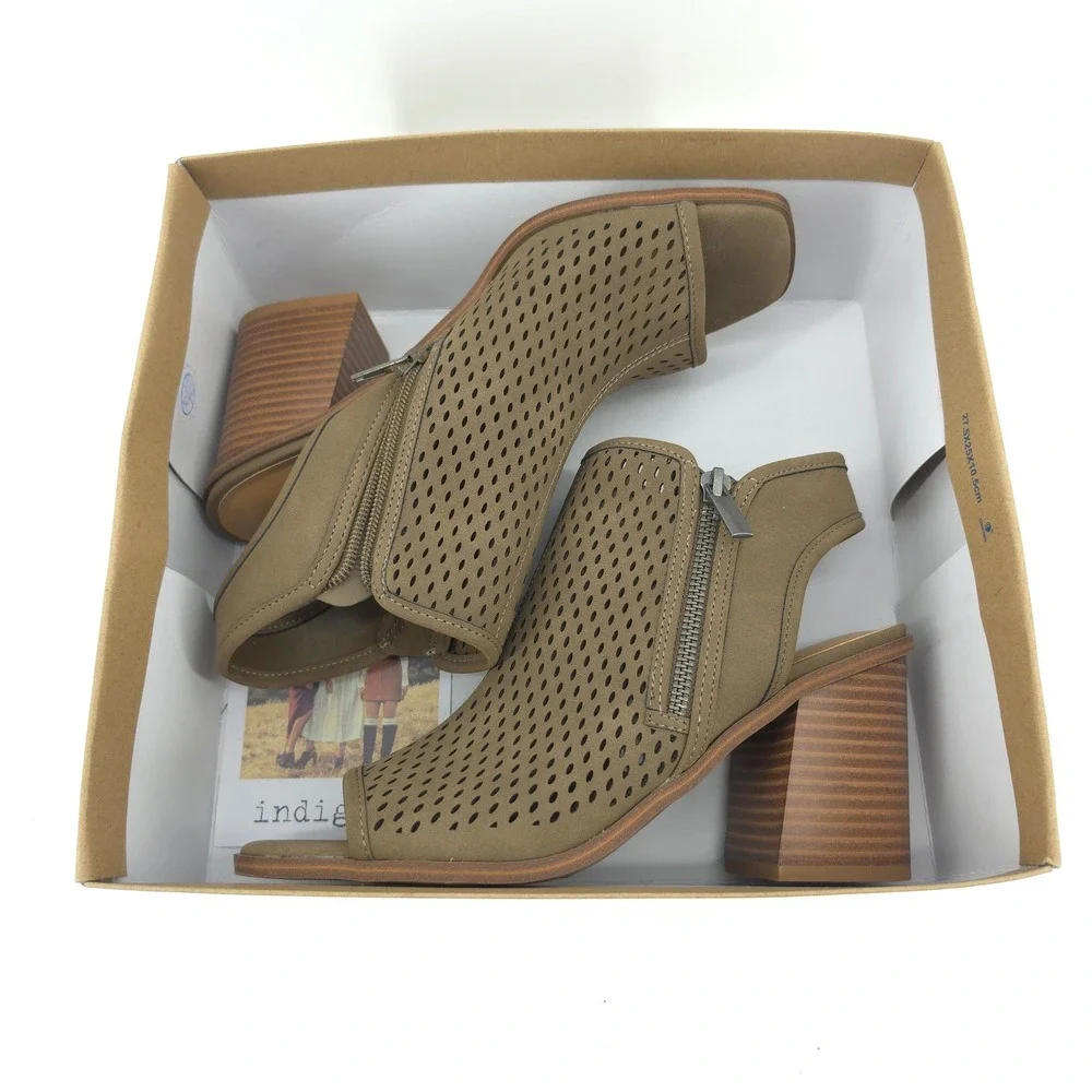 indigo rd. Womens ZENEVA Bootie Taupe Size 8M Perforated Block Heel