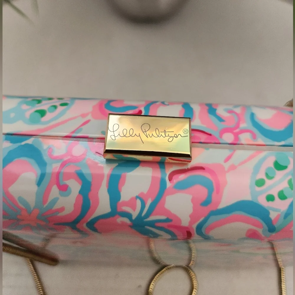 Lilly Pulitzer this elegant