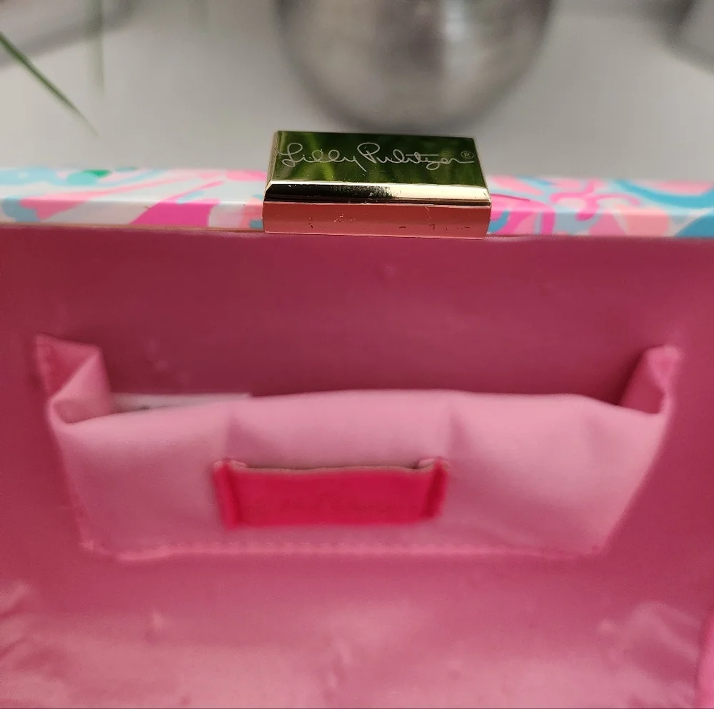 Lilly Pulitzer this elegant