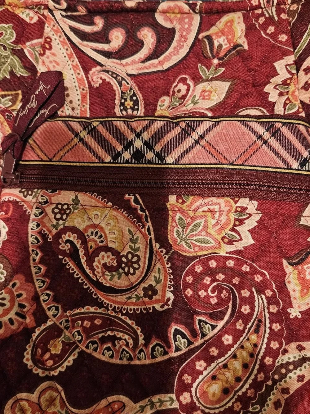 Vera Bradley compact vera