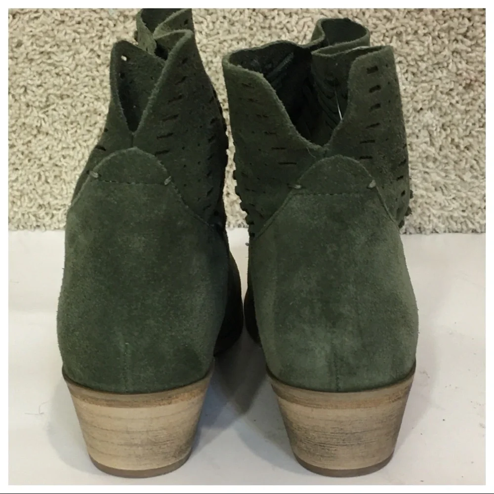 New Coldwater Creek EL PASO SUEDE BOOTS