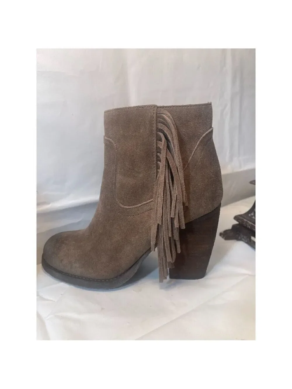 Sbicca Marimba Fringe ankle BOOT WESTERN  Taupe Size 7.5M