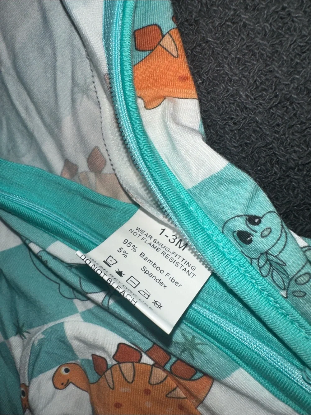 Unbranded front zipper