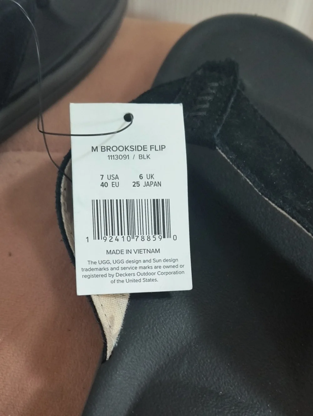 UGG brookside flip