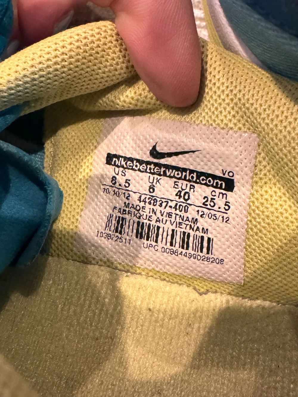 Nike lightweight trainers