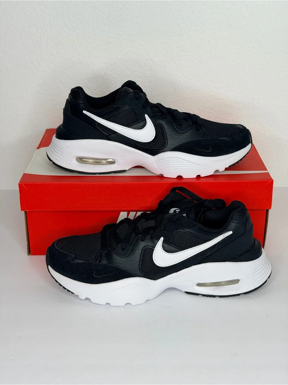 Nike Women’s Air Max Fusion Black/White NWB Sz 9