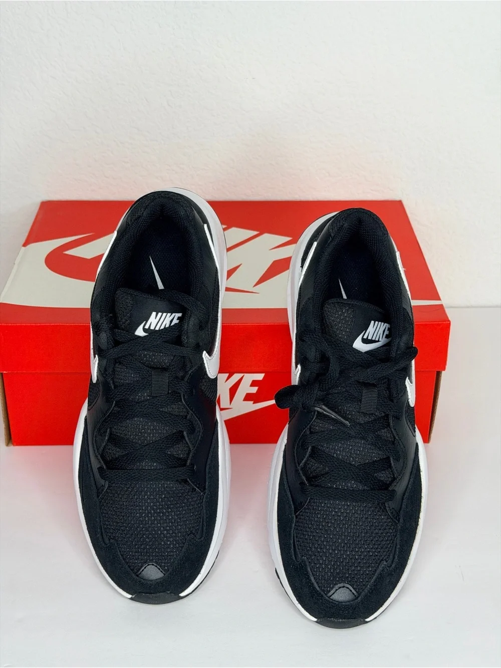 Nike Women’s Air Max Fusion Black/White NWB Sz 9