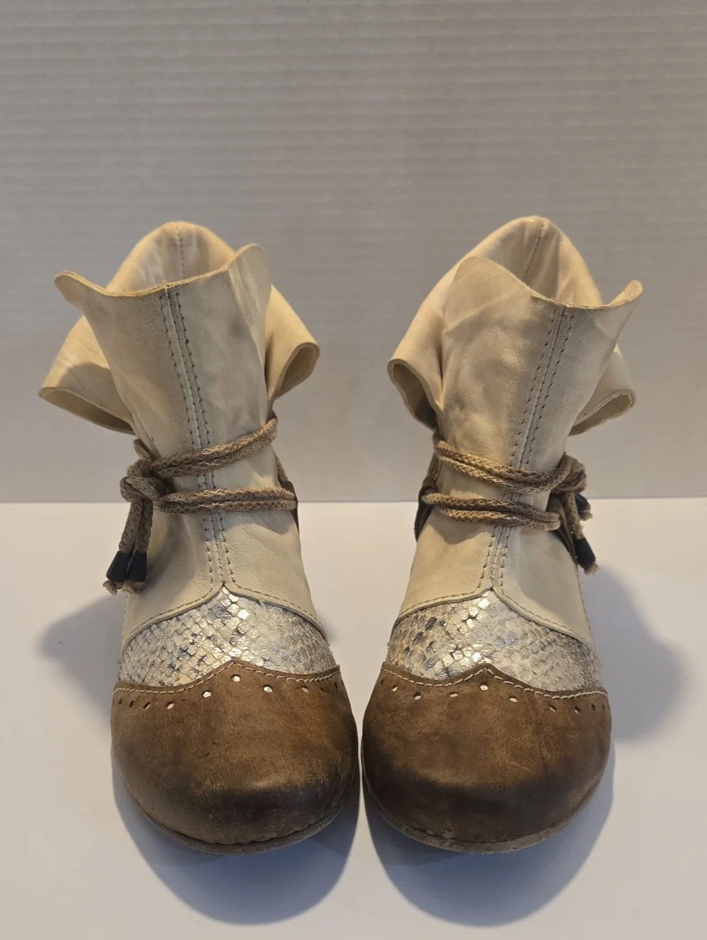 Authentic Artison Cream and Brown Lace-Up Leather Ankle Boots-Made In Italy