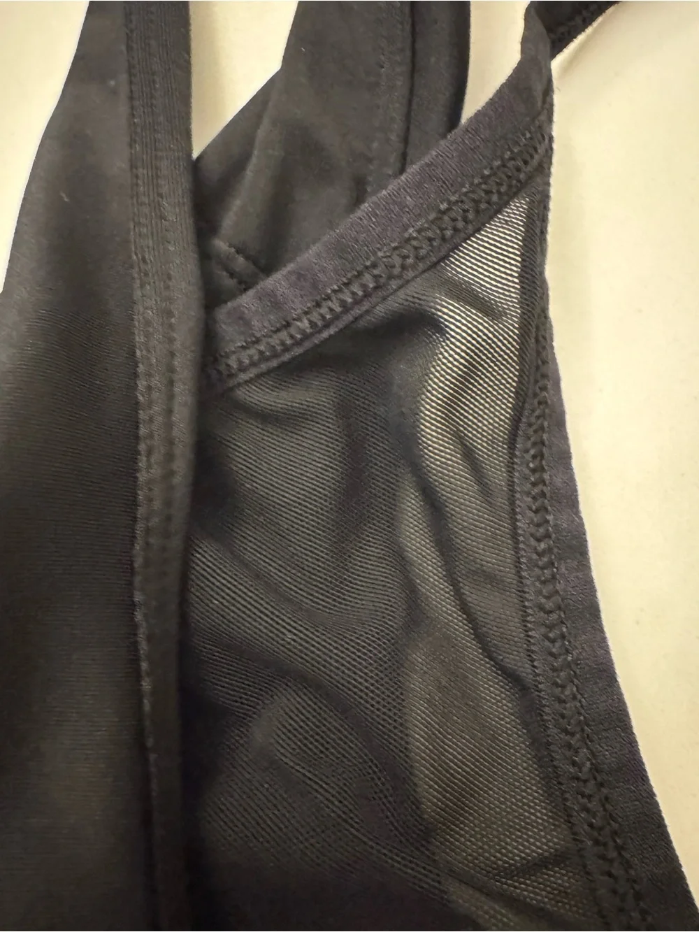ALO Yoga sleek black