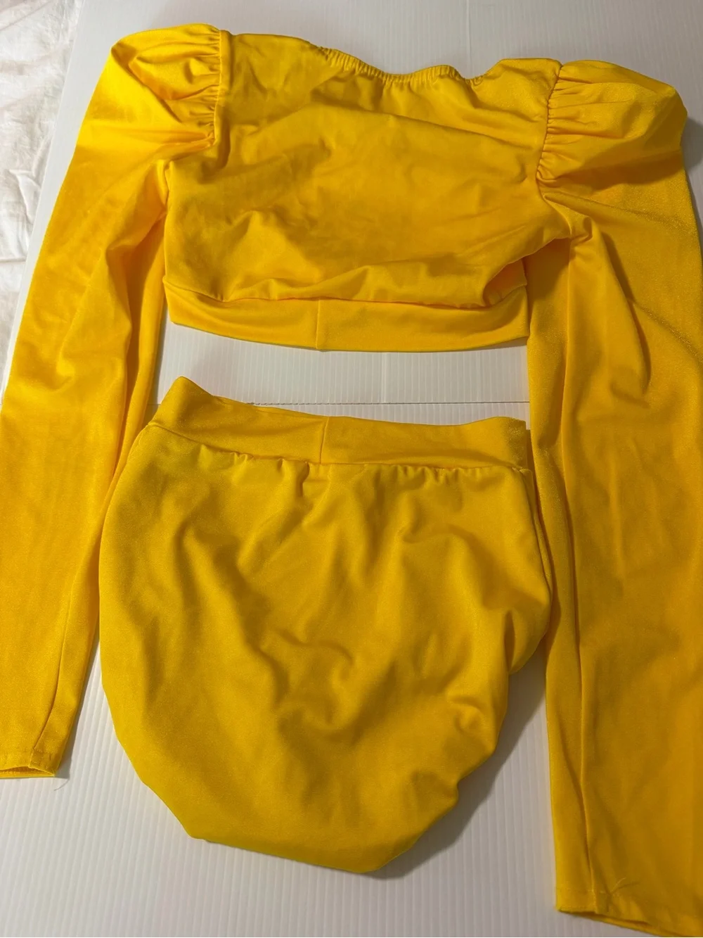 Kelle dance yellow