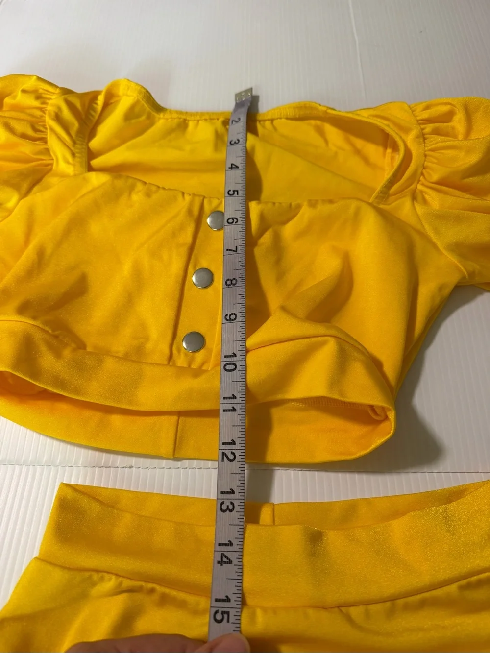 Kelle dance yellow