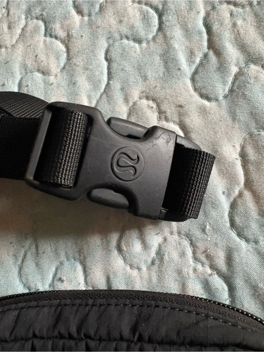 lululemon athletica low profile