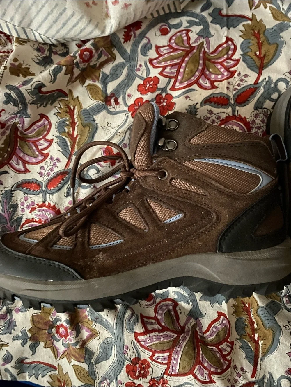 Denali comfortable brown