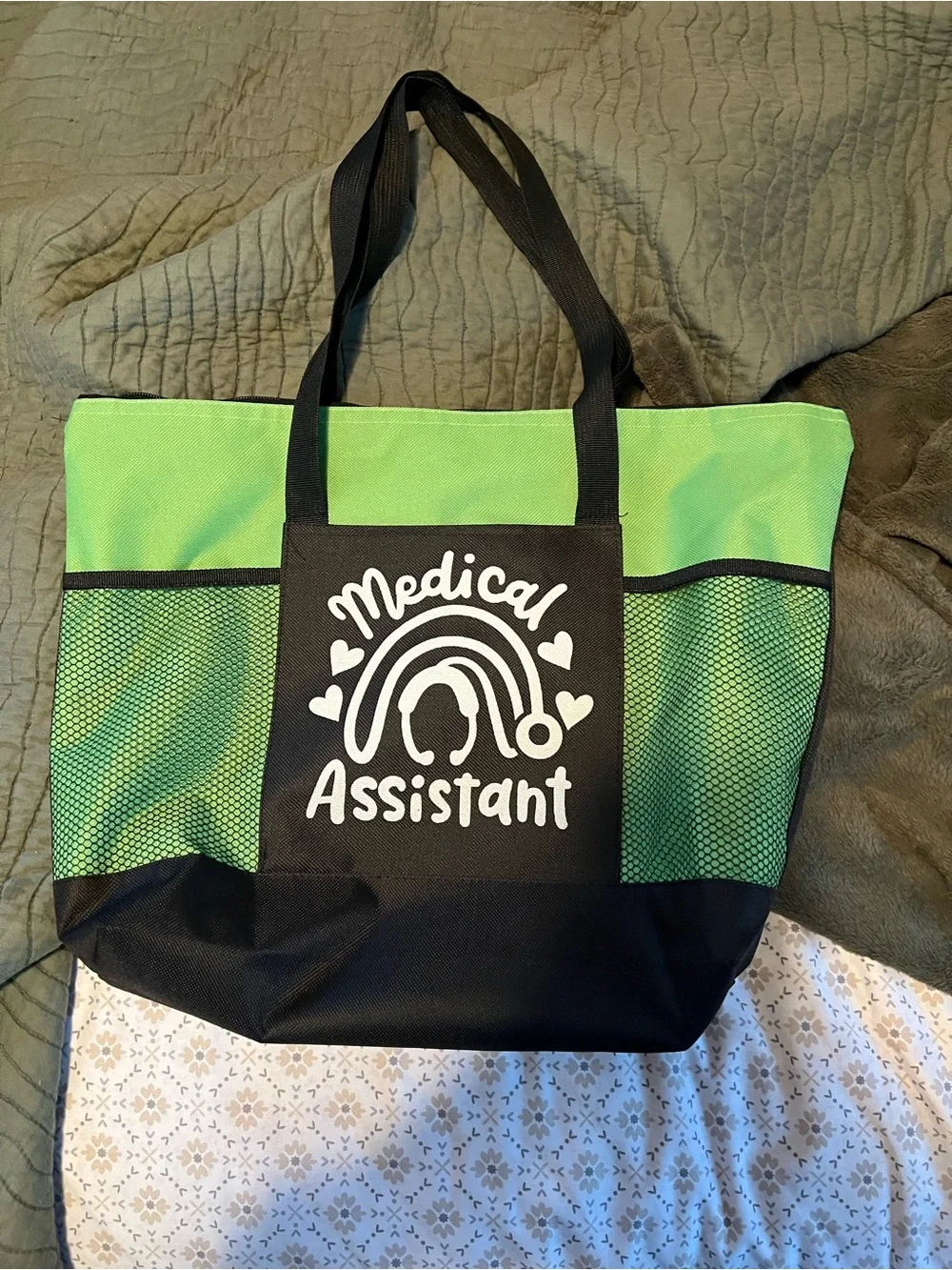 No Label durable green