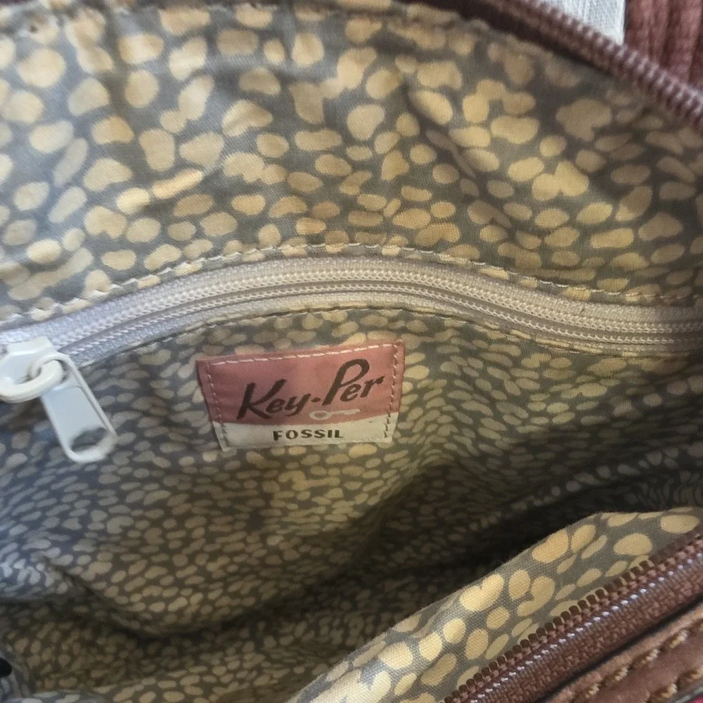 Fossil red quilted