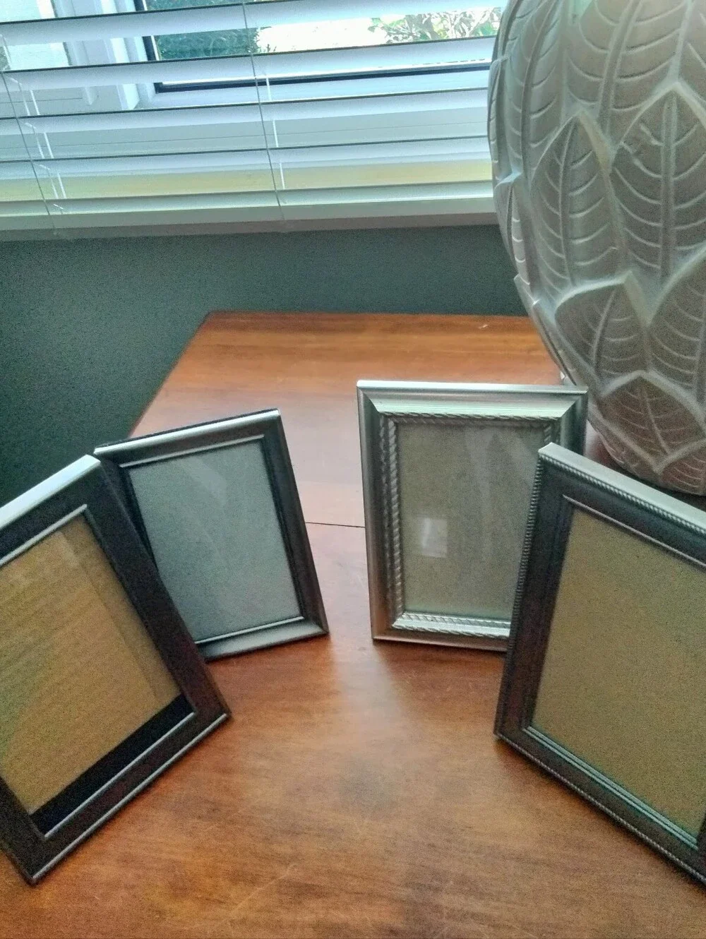 Silver Metal Photo Frame Set