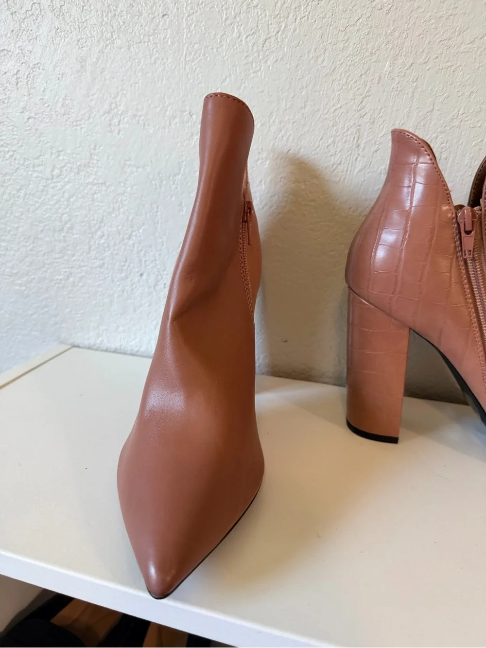 N/A stylish brown