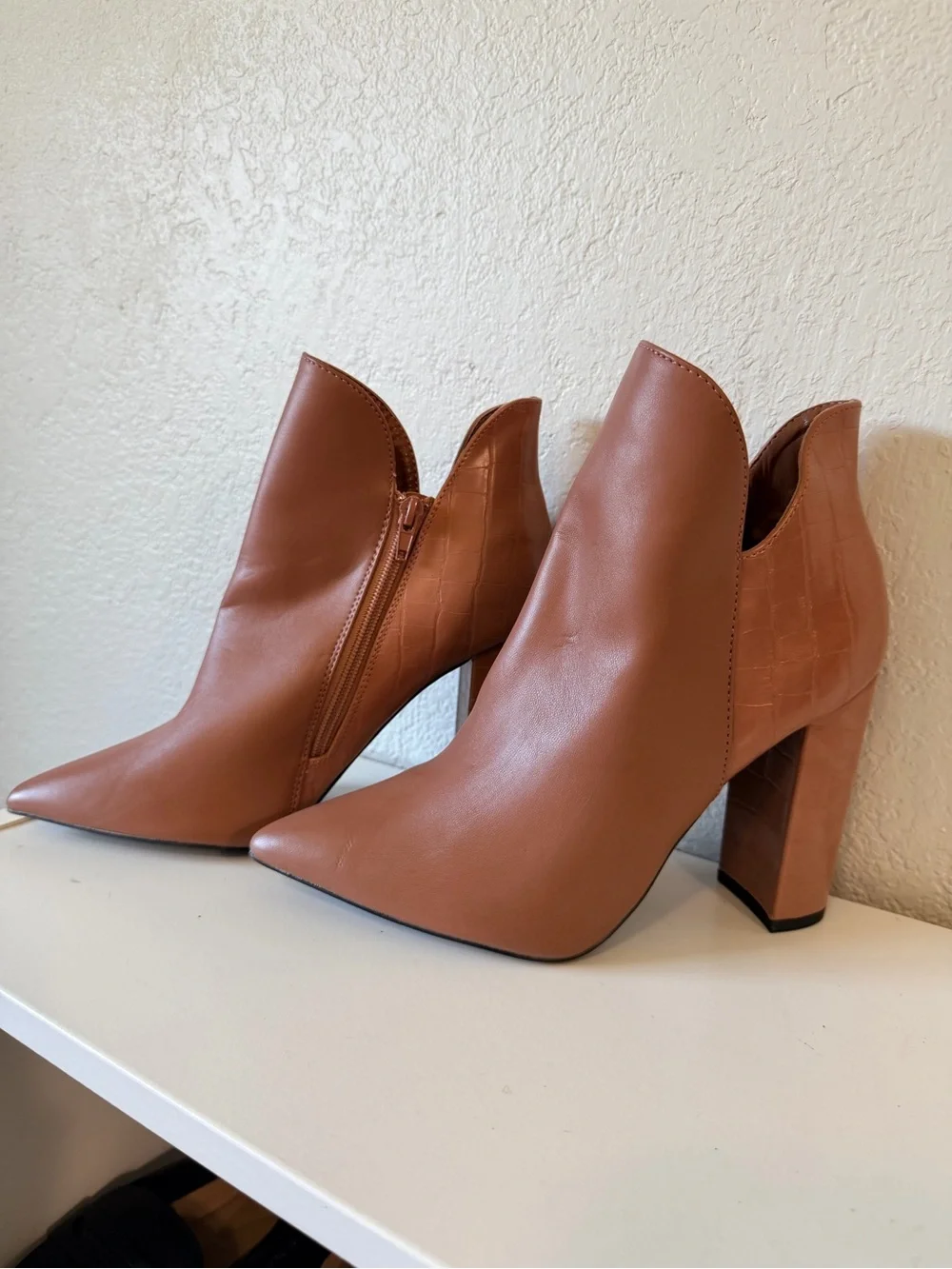 N/A stylish brown