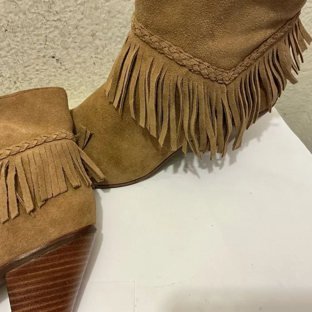 NWOB Gianni Bini Tan Suede Fringe Ankle Boots