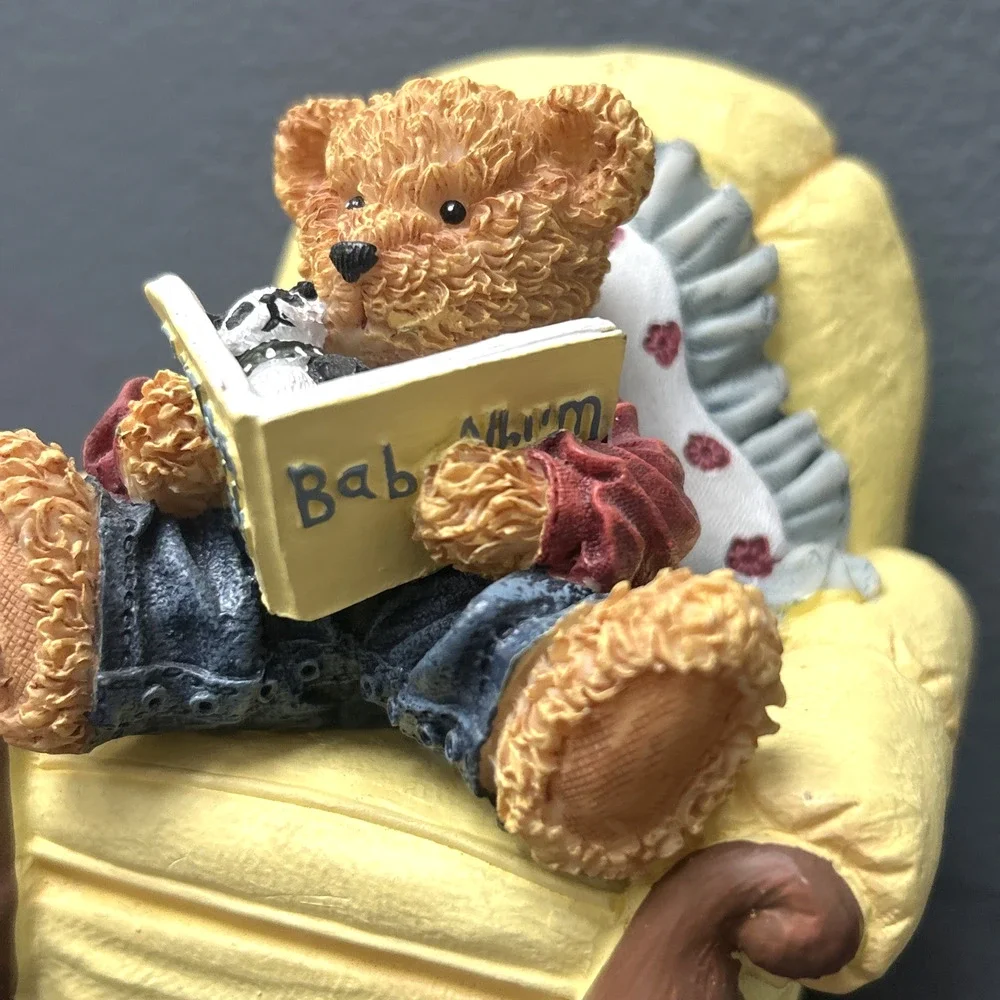 Unbranded this figurine