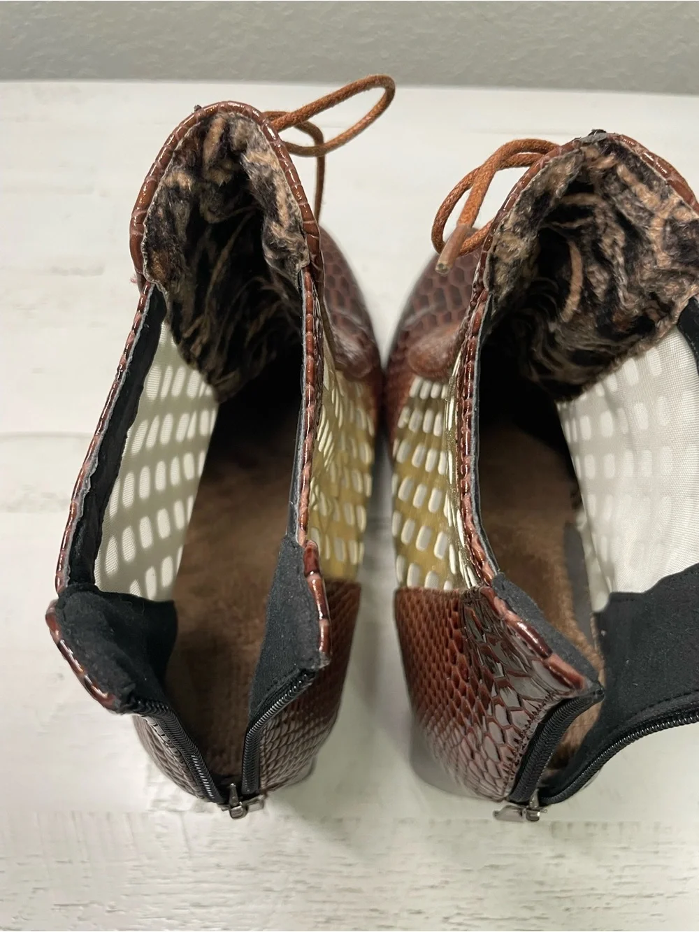 Joeusty Brown Snakeskin Print Lace-Up Cutout Ankle Boots | EU 40 / US 9