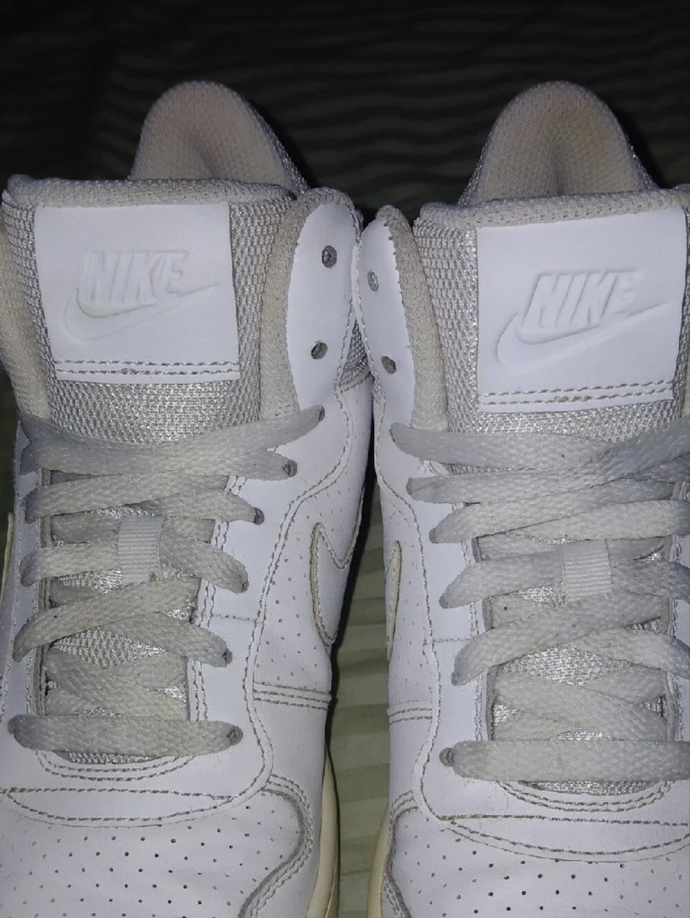 Nike leather perforated silhouette