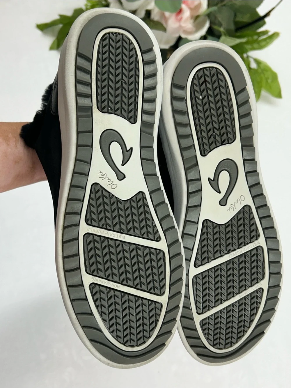 Black Fleece-Lined Slip-On Women’s Shoes
