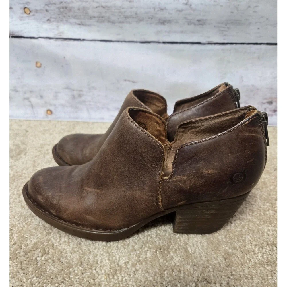 Born Womens Shoes Booties Size 6.5  Brown Ankle Back Zip Size Cutout Block Heel