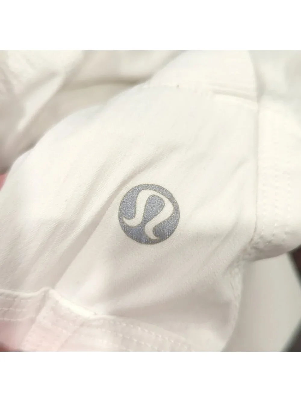 Lululemon Studio Crop *Liner White EEUC