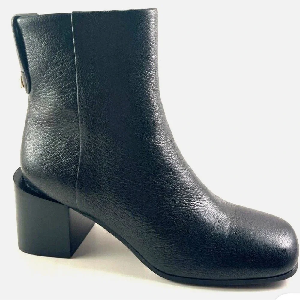 AEROSOLES these black