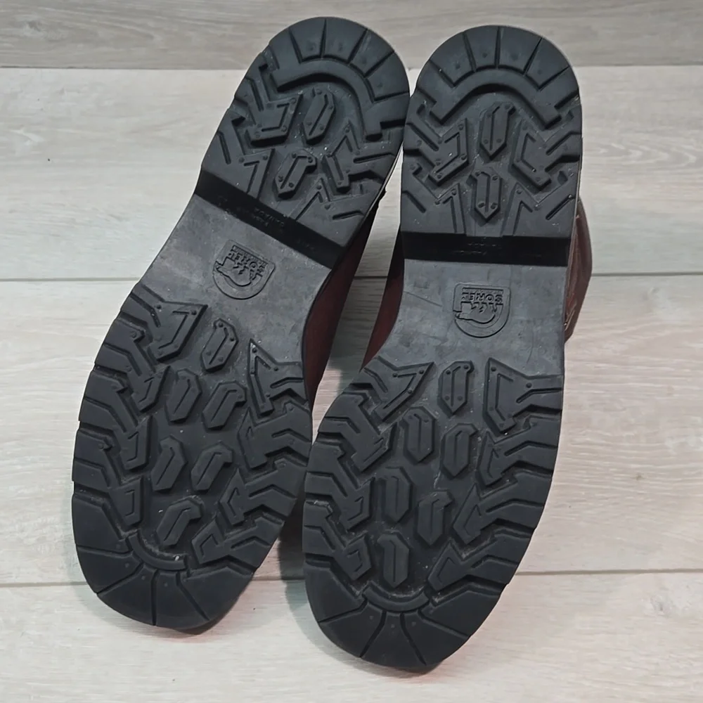 Sorel good used