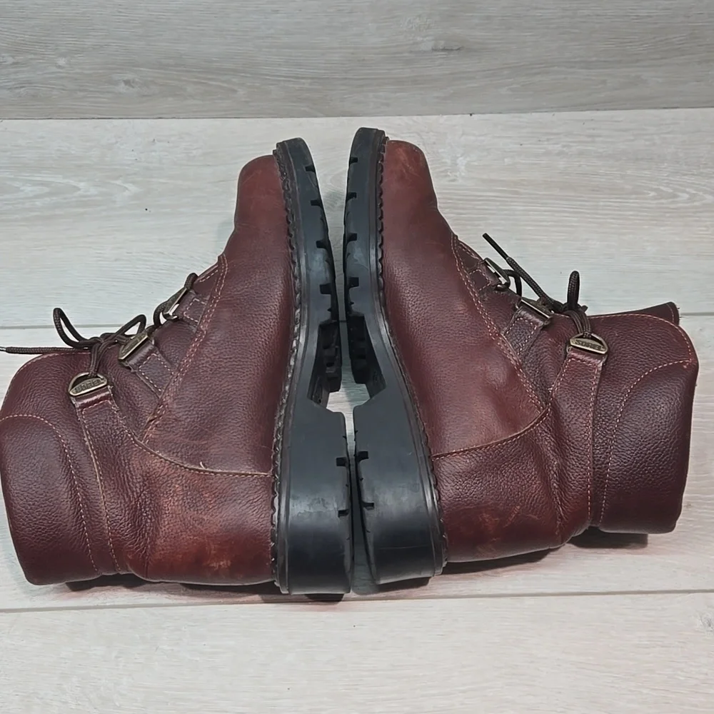 Sorel good used
