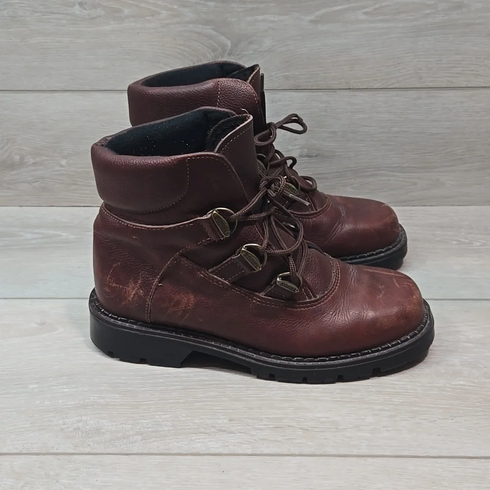 Sorel good used